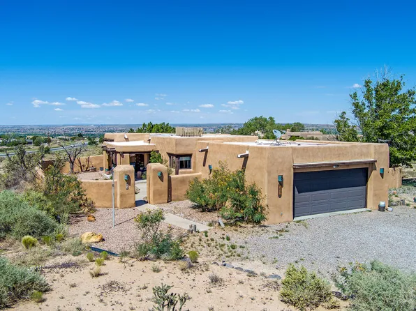 3 Trails Rd W, Placitas, NM 87043