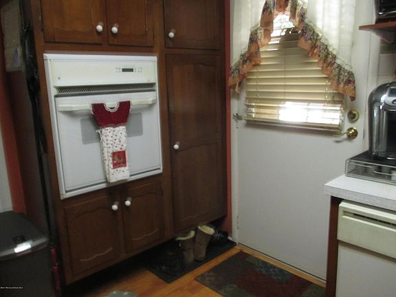 4th image of 389D Portsmouth Dr #389D