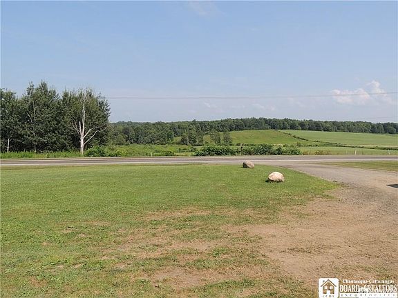 3rd image of 7139 Beech Hill Rd