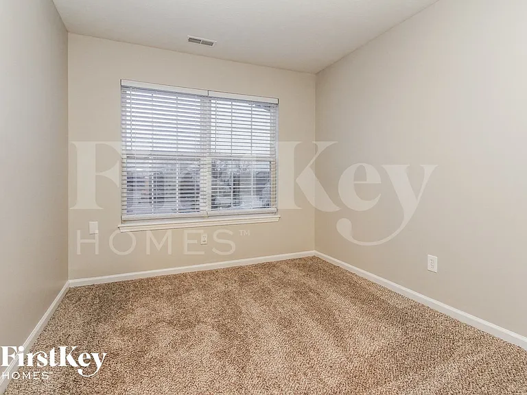 4700 Cork Ct — Photo 10