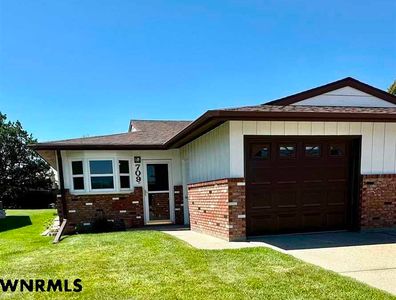 709 E 9th St, Chadron, NE, 69337