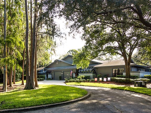 Single Story 3/2 with 1 car garage