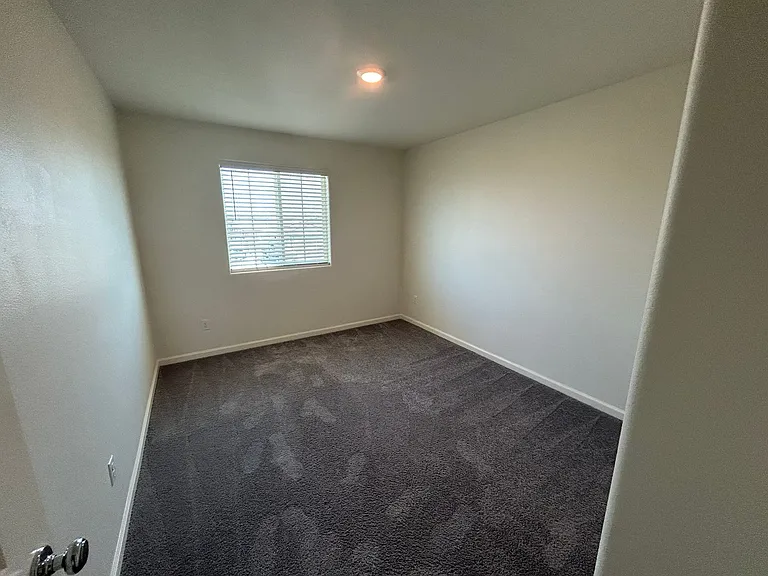 2249 Hough Ave — Photo 23