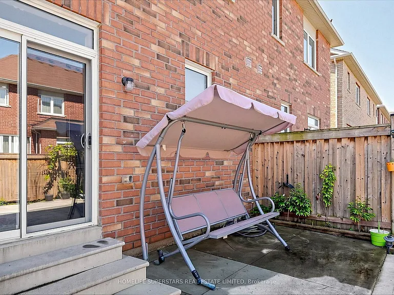 22 Pentonville Rd — Photo 2