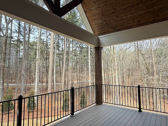 5th image of 1040 Oak Valley Rd