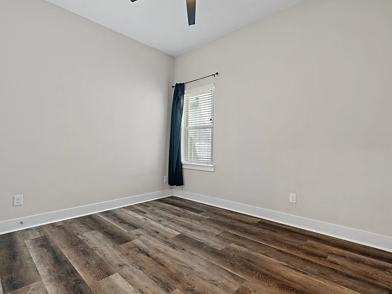 1821 Stonewall Rd — Photo 5
