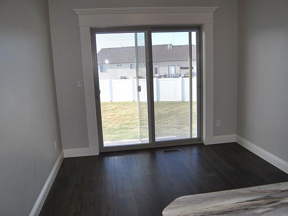 3rd image of 4200 E Roy Cir