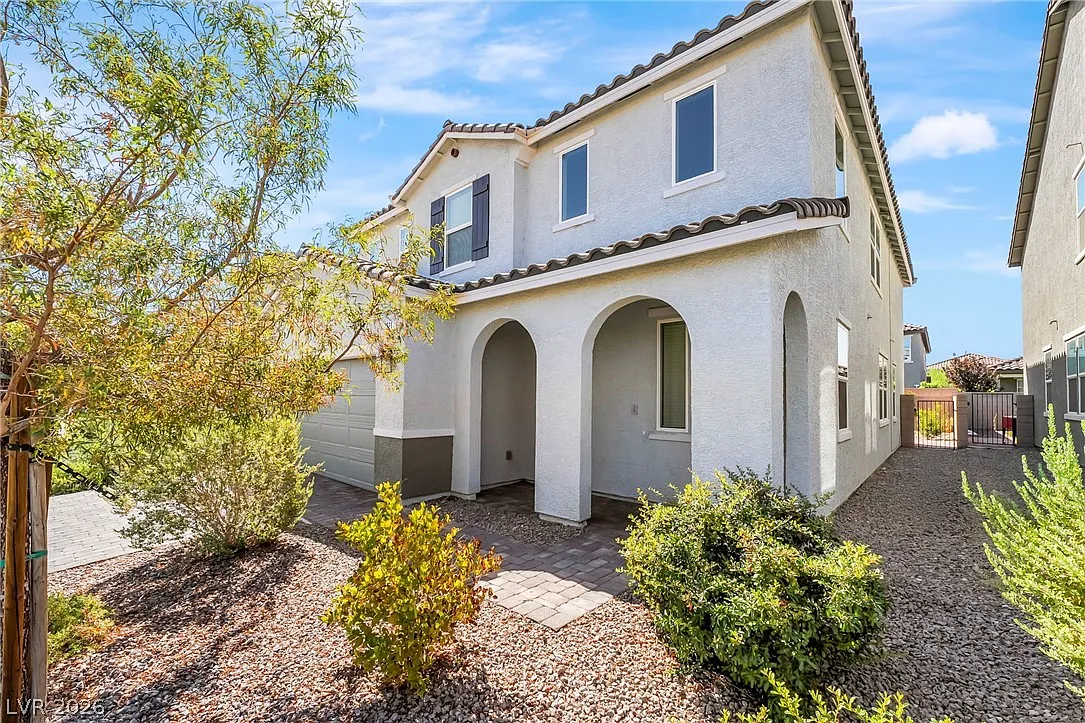 5 bed, 3.5 bath, 3088 sqft, $2,800 — Photo 3