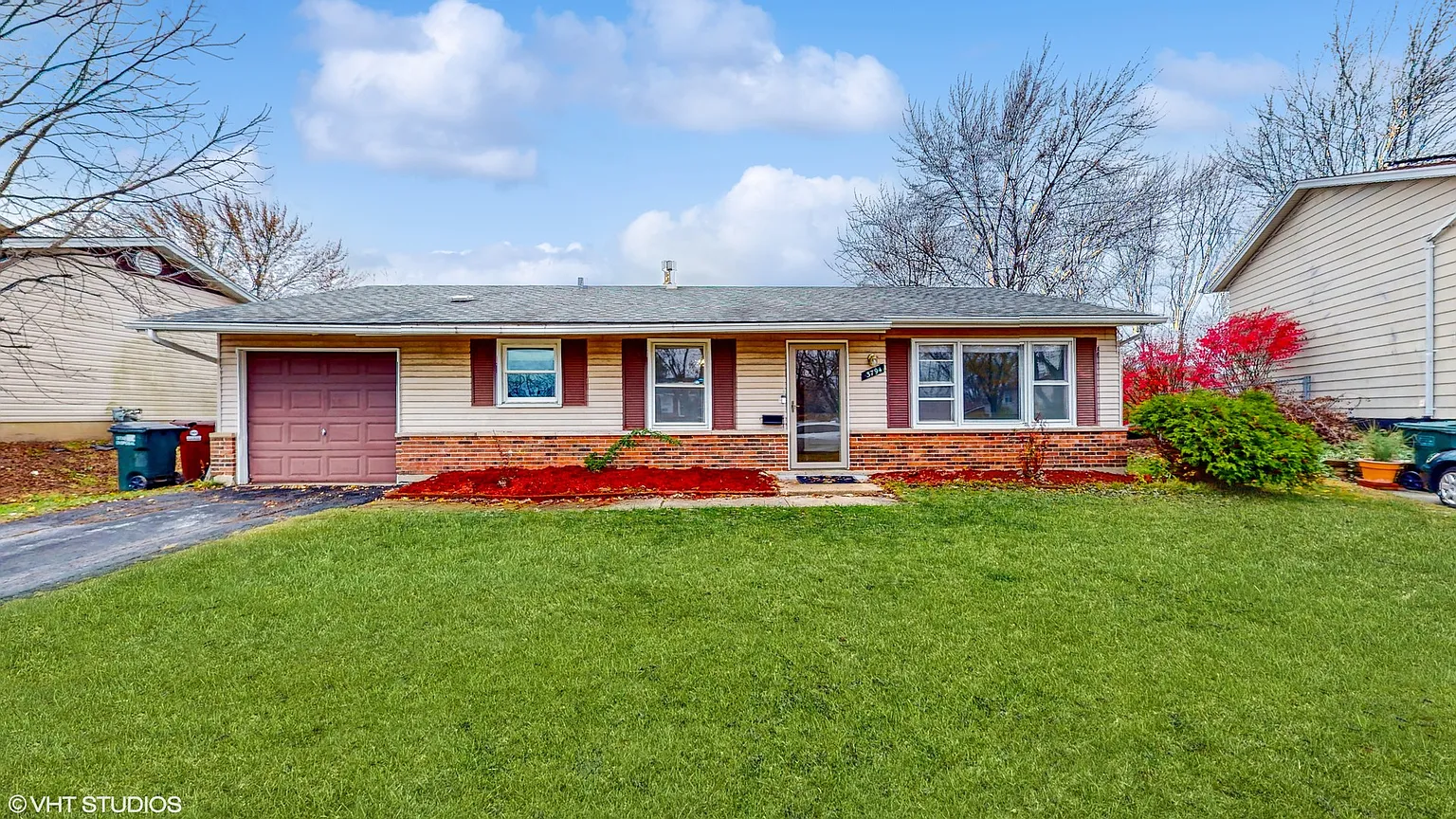 3794 176th St photo 1