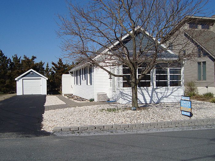 1st image of 10 Texas Ave
