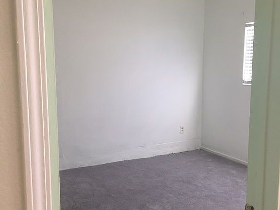 3rd image of 8716 Macarthur Blvd APT 2