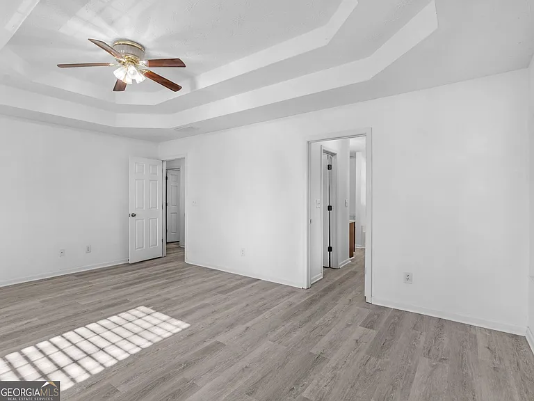 305 Nunnally Dr — Photo 22