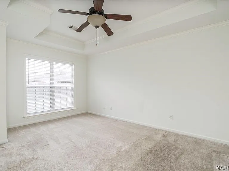 8725 Lindsey Ln — Photo 14