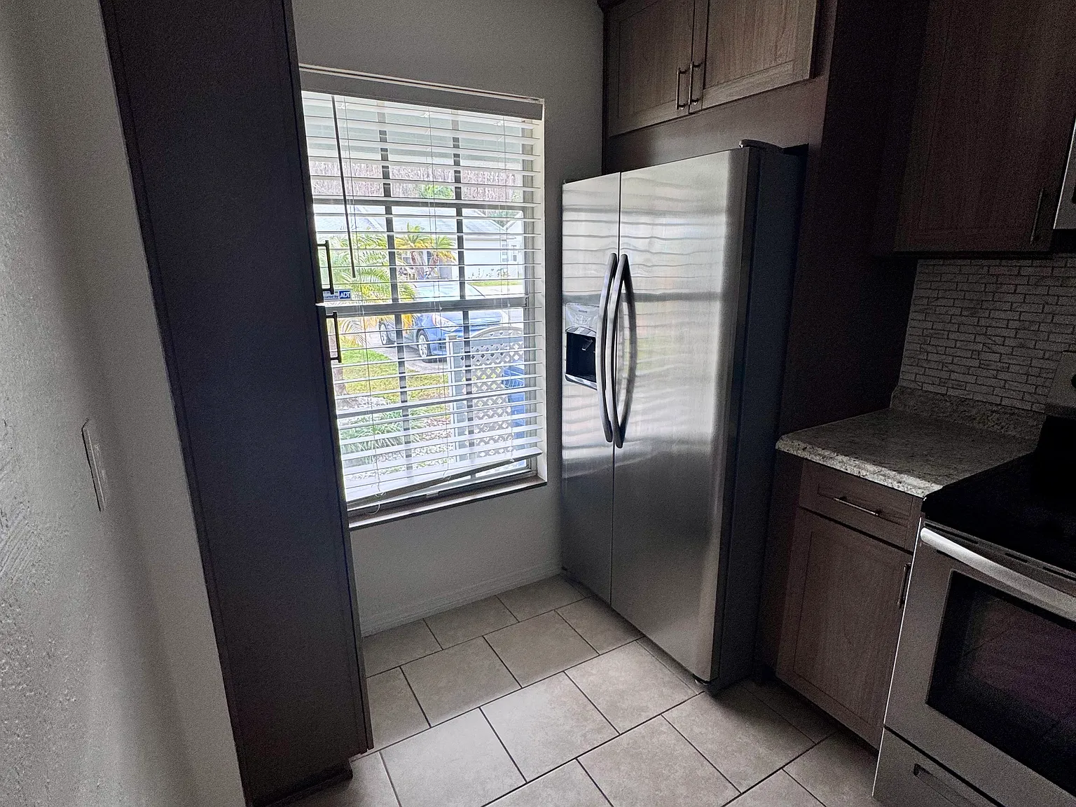 2 bed, 888 sqft, $1,400 — Photo 4