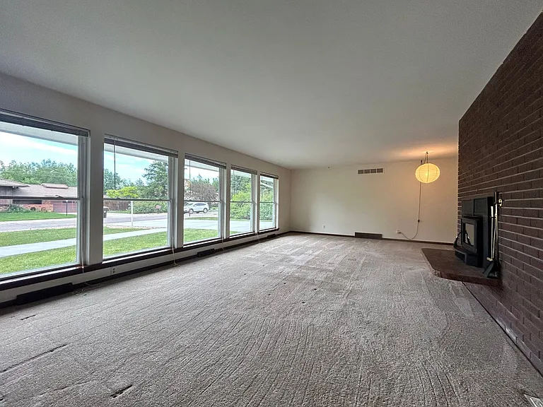 6820 Harvest Rd — Photo 6