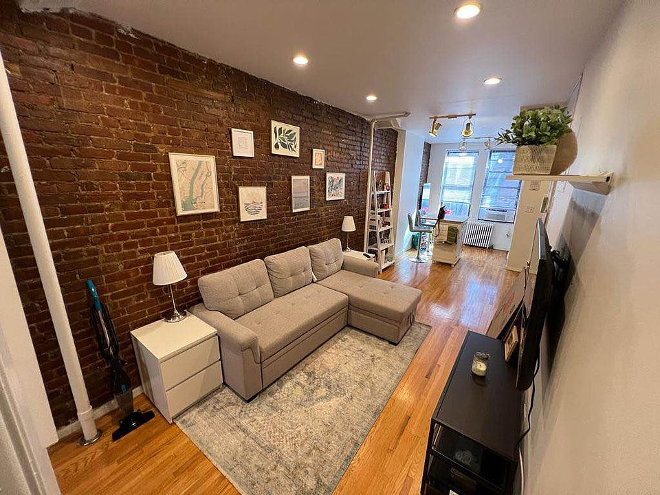 1st image of 442 W 45th St APT 2W