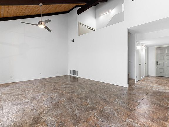 5th image of 70100 Mirage Cove Dr Unit 11