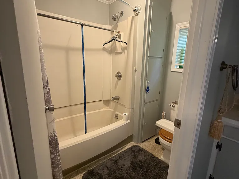 17355 Warwick Blvd — Photo 19