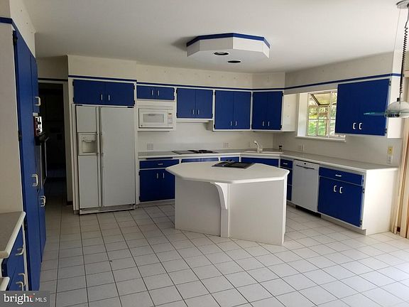 4th image of 3 E Mozart Dr