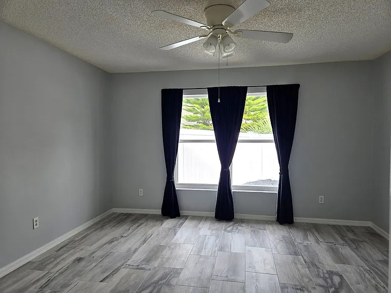 2102 Braxton St — Photo 14