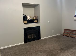 7027 Black Mountain Dr, Louisville, KY 40228