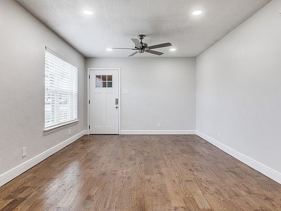 4th image of 5444 Gaston Ave APT 101