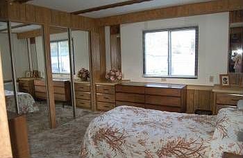 3rd image of 1282 SE Carl Pickel Dr