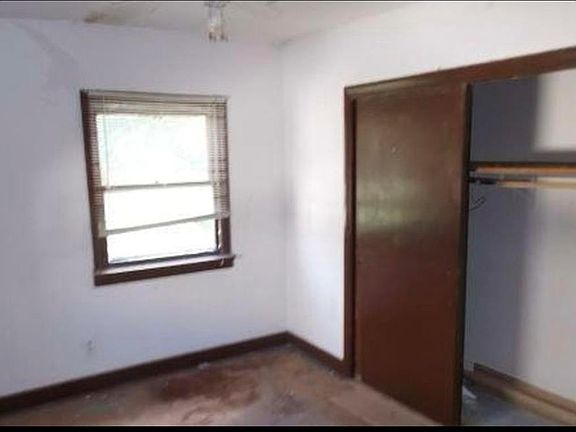 2nd image of 4245 W Garfield Ave
