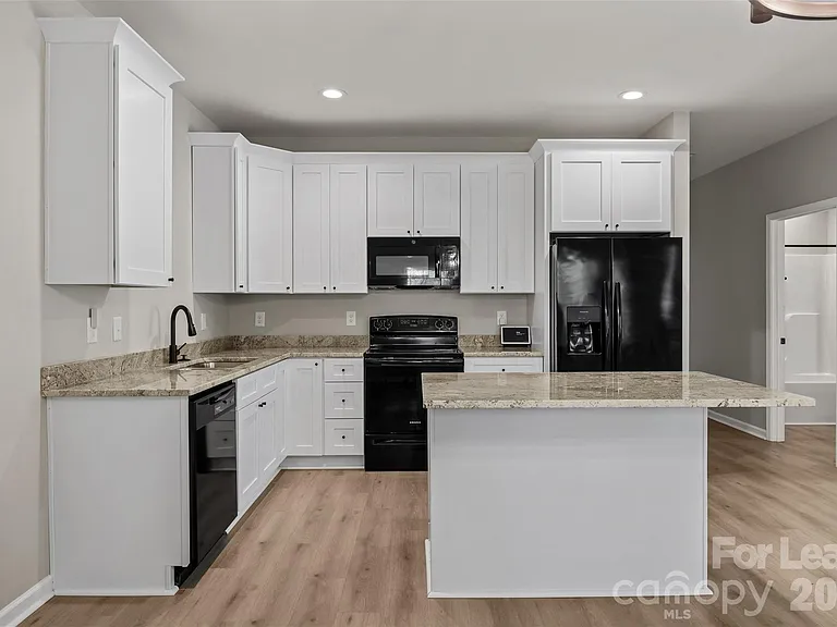3130 Celia Ave — Photo 8