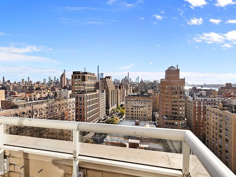2373 Broadway #Penthouse 6 — Photo 8
