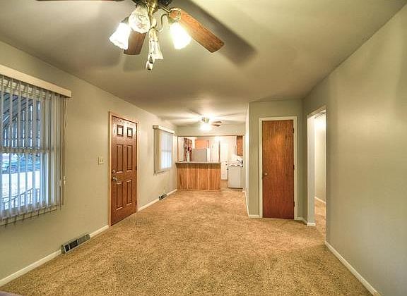 5th image of 415 N 82nd St