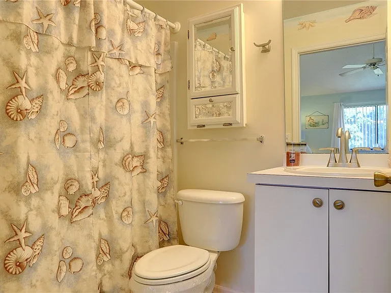 9635 Riverside Dr #4 — Photo 29