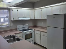 1989 Rookery Bay Dr, Naples, FL