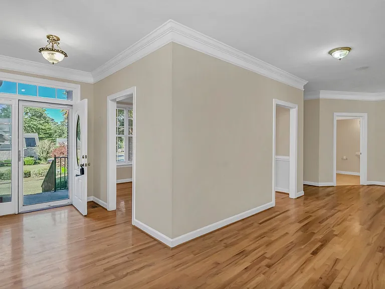 108 Hastings Point Dr — Photo 16