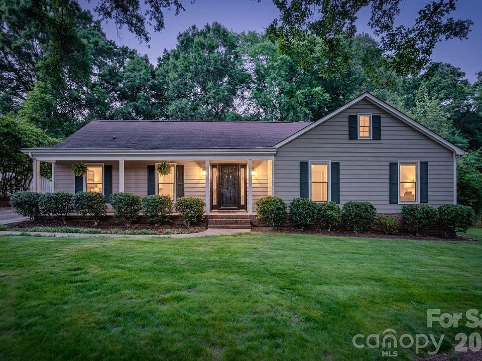 1st image of 11831 Parks Farm Ln