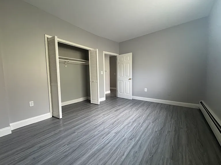 27 Huntington St #AA1 — Photo 2