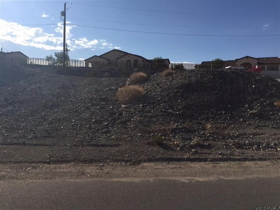 1st image of 2780 Barbara Dr