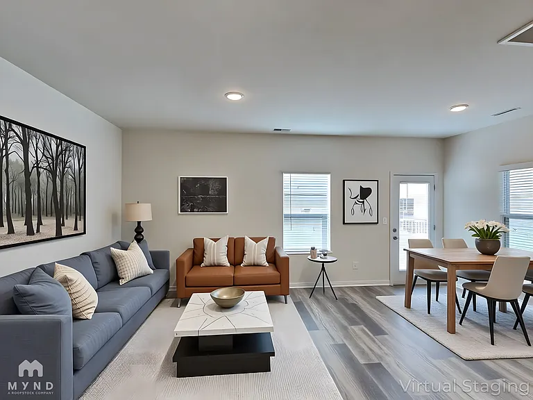 122B Fosters Glen Pl #B — Photo 2