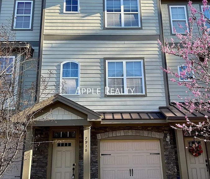 7918 Dukes Dynasty Dr — Photo 2