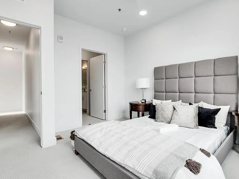 3703 N Marion St — Photo 12