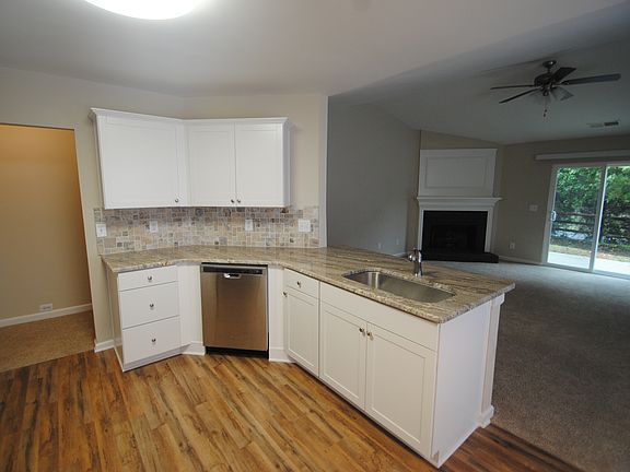 5th image of 7632 Nicolette Ct