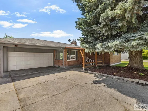 5444 E Rockwood Ave, Iona, ID 83427