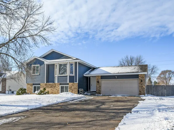 11970 Jonquil St NW, Coon Rapids, MN 55433