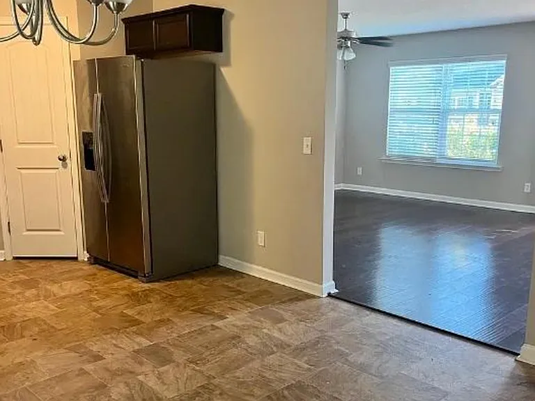 1283 Windrow Dr — Photo 14
