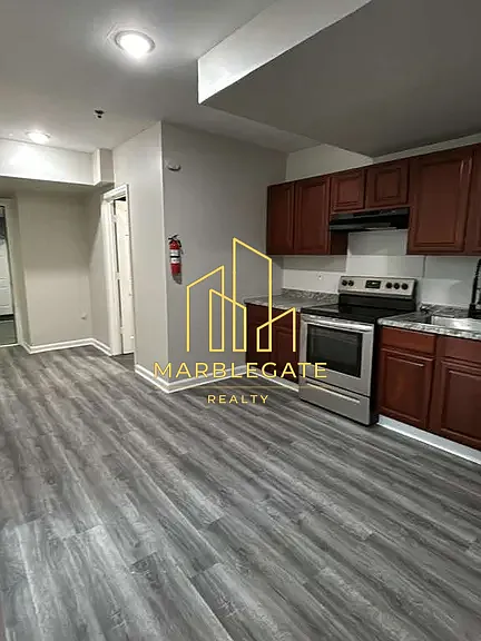 79-83 Tillinghast St #B44 — Photo 2
