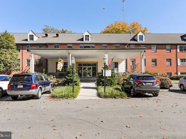 5301 Westbard Cir APT 302, Bethesda, MD 20816