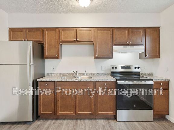 5th image of 1324 E Taylor St APT 4