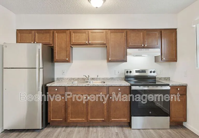 1324 E Taylor St #4 — Photo 5