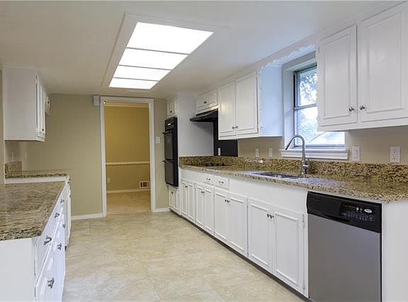 4th image of 13647 Rolling Hills Ln