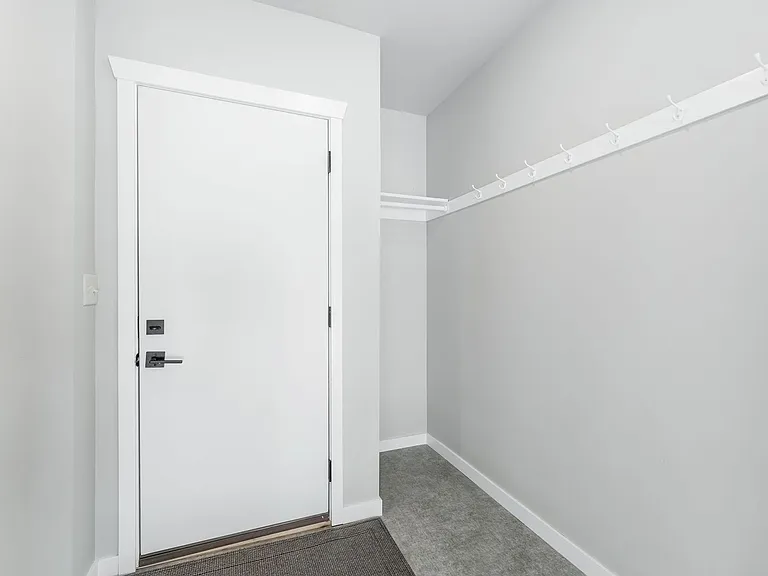 1205 S 7th Ave — Photo 30